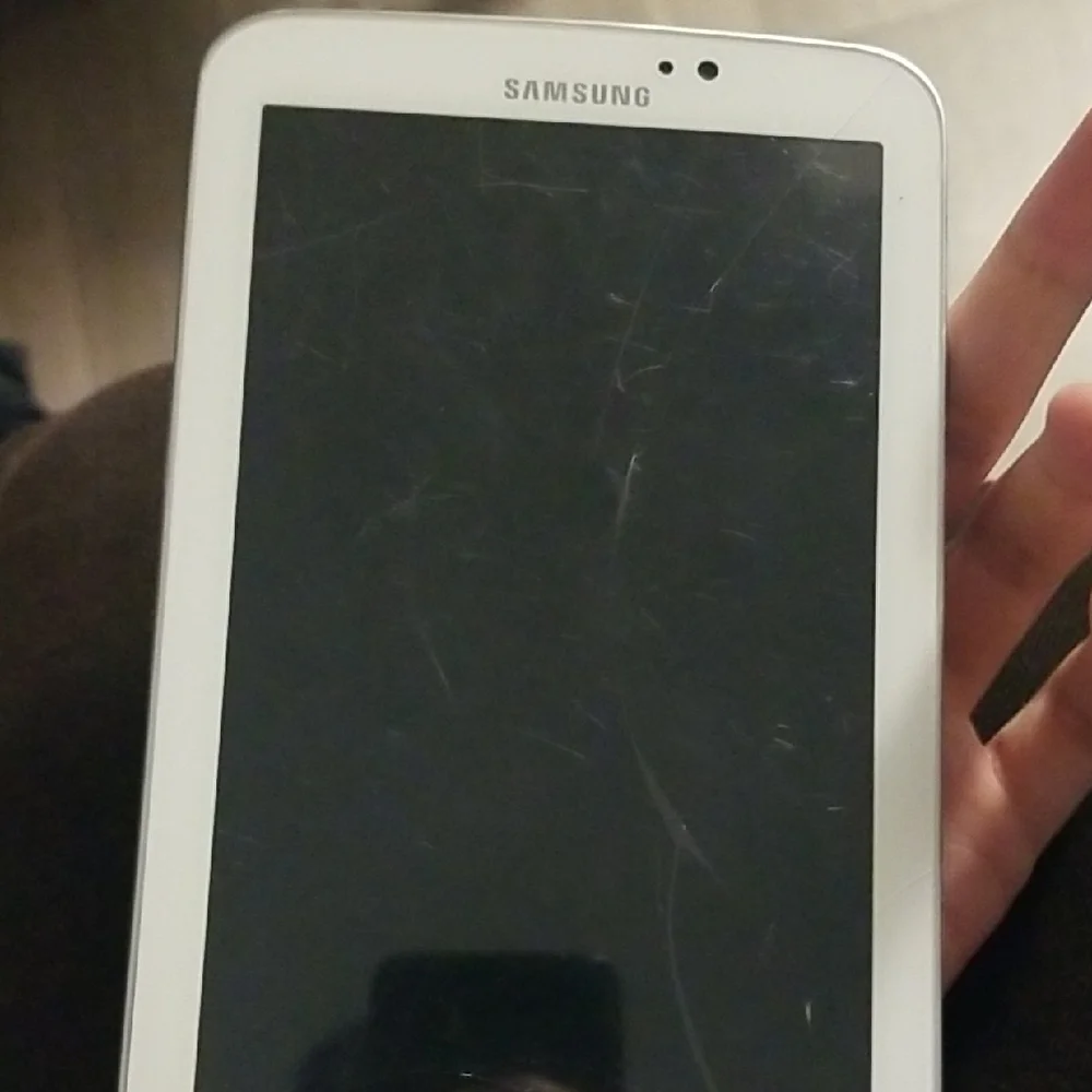 Samsung Tablet in White